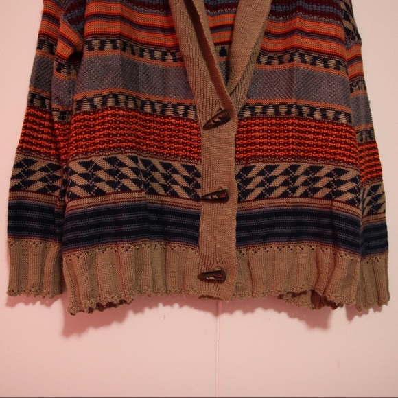 Multi colored knitted Toggle Oversized sweater - Picture 5 of 6